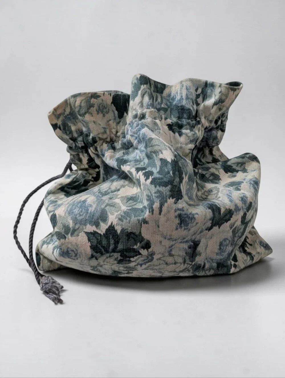 VINTAGE Floral Fabric Drawstring Bag Makeup Jewelry Blue Green 1940 9x9